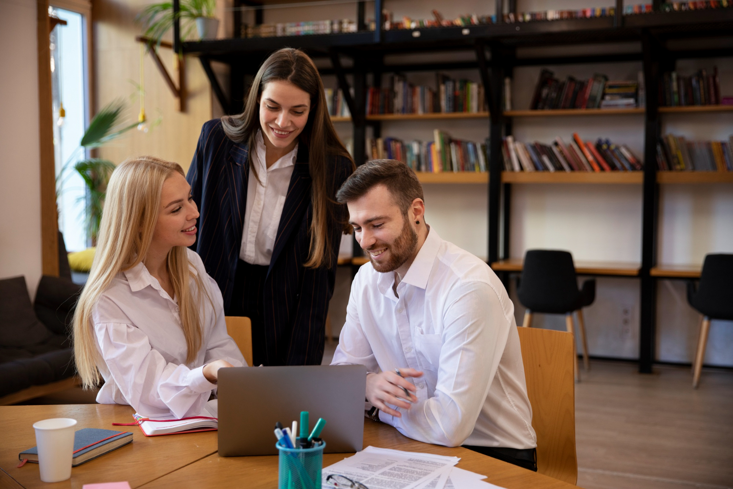 Microlearning no RH: como a gestão de conteúdo personalizada otimiza o desenvolvimento